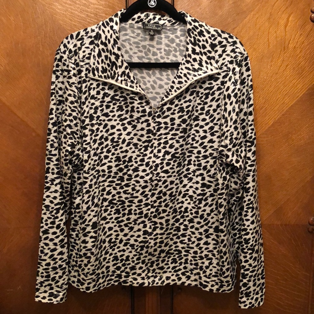 Black and white Animal Print